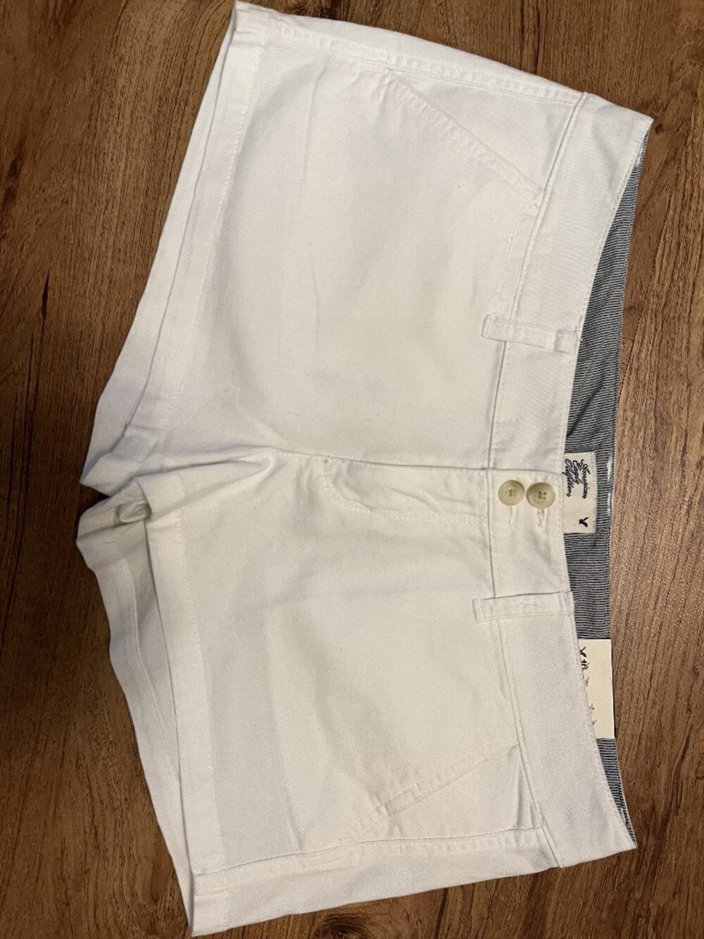 American Eagle Women's White Stretch Summer Shorts